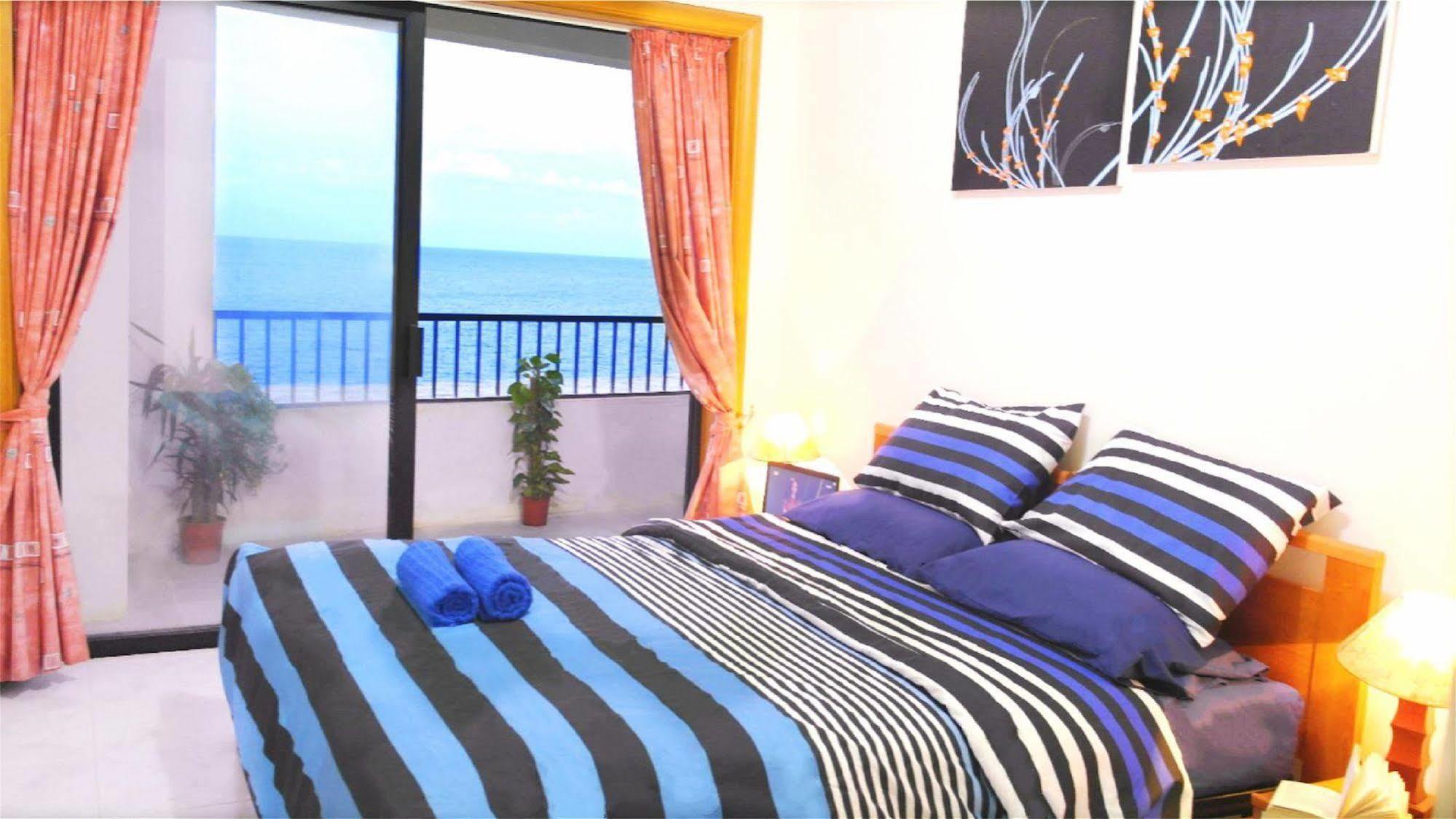 Blue Holiday Gozo Marsalforn Bagian luar foto