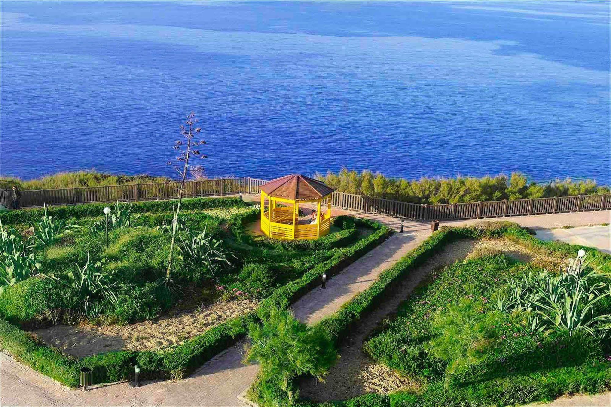 Blue Holiday Gozo Marsalforn Bagian luar foto